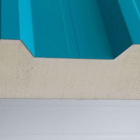Стеновая трехслойная сэндвич-панель с замковым соединением типа Z-lock марка СП рабочая ширина 1000,1200 (или от 600 до 1200) мм толщина 100 мм